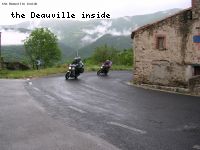 La traversée d un village de montagne
